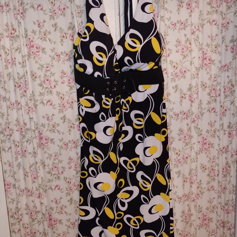 Vanity - Picture 6 of 6